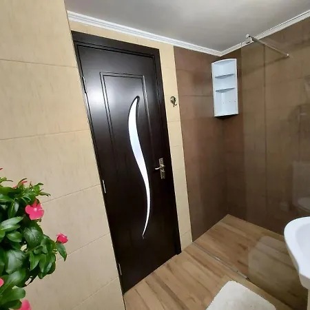 Grinda House - Center Park And Appartement *