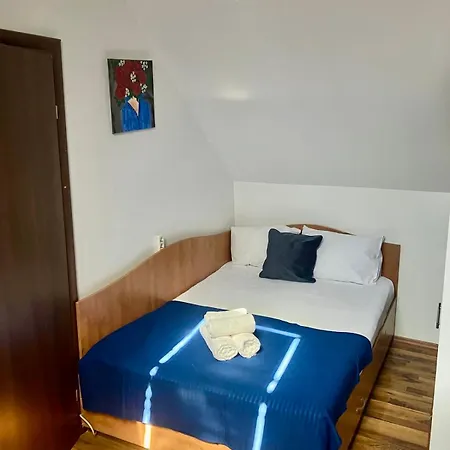 Grinda House - Center Park And *