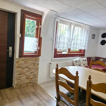 Grinda House - Center Park And Appartement *
