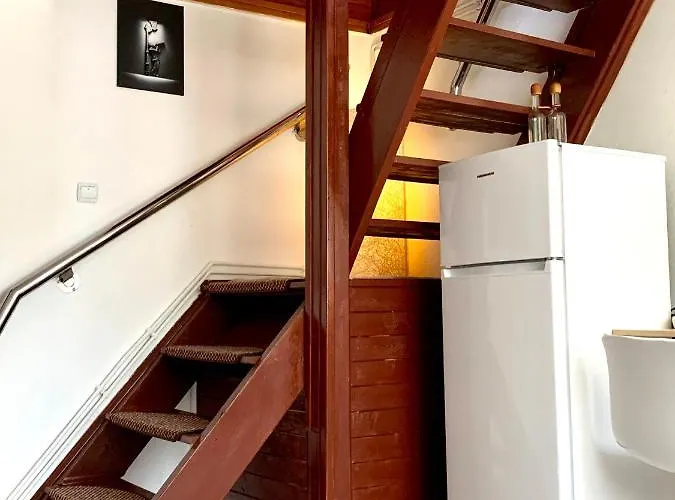 Apartment Grinda House - Center Park And